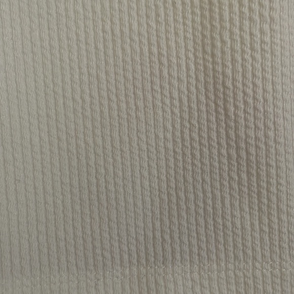 White Dynamite Turtleneck - Picture 2 of 4